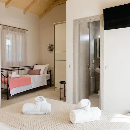 Quattro Favole Suites Lefkada City